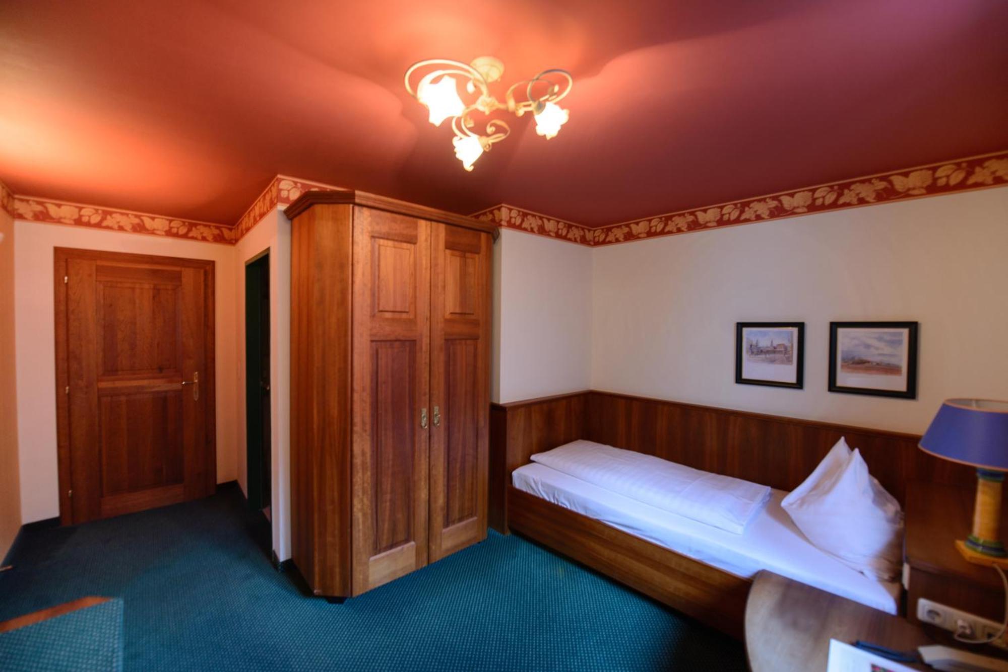 Gasthof Hotel Zweimueller Grieskirchen Eksteriør bilde